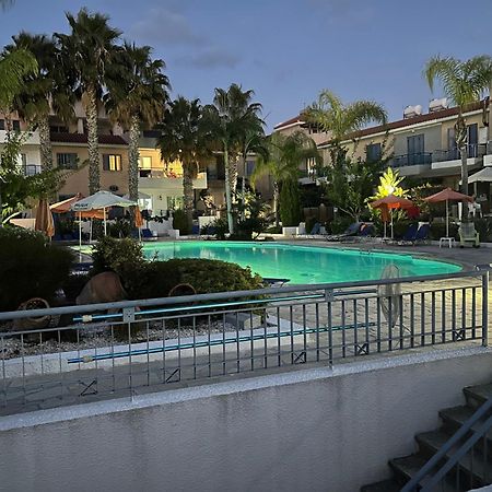 Villa Exceptional Townhouse Paphos Exterior foto